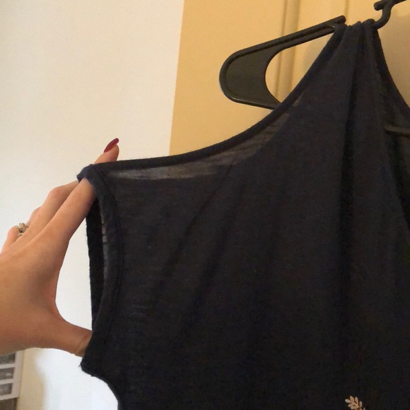 Cold Shoulder 🌺Floral🌸 Top - Picture 3 of 5